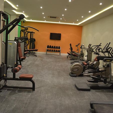 Golden Tulip Hail Luaran gambar