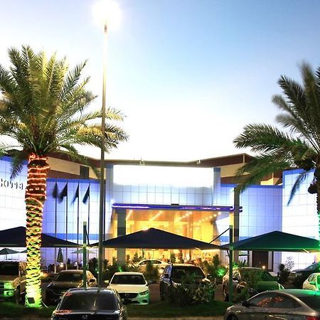 Golden Tulip Hail Luaran gambar