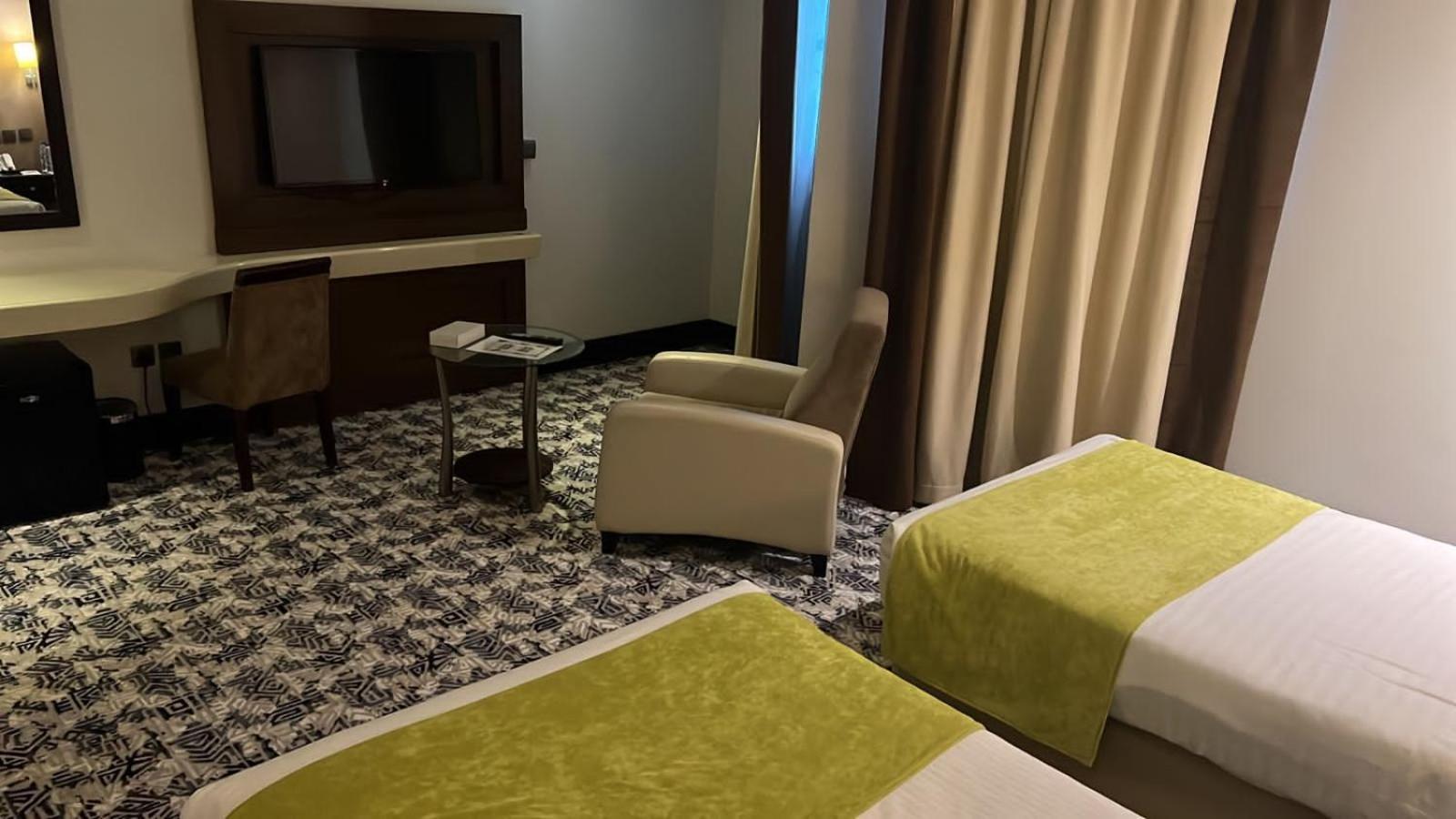 Golden Tulip Hail Luaran gambar