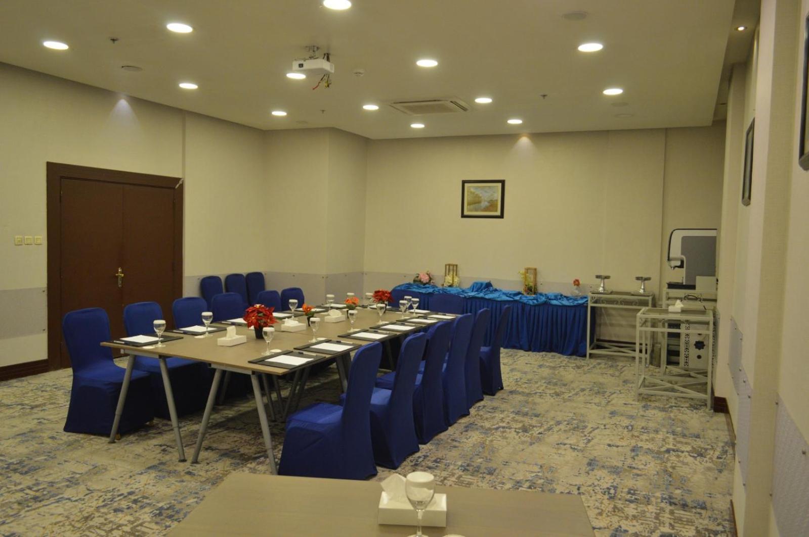 Golden Tulip Hail Luaran gambar