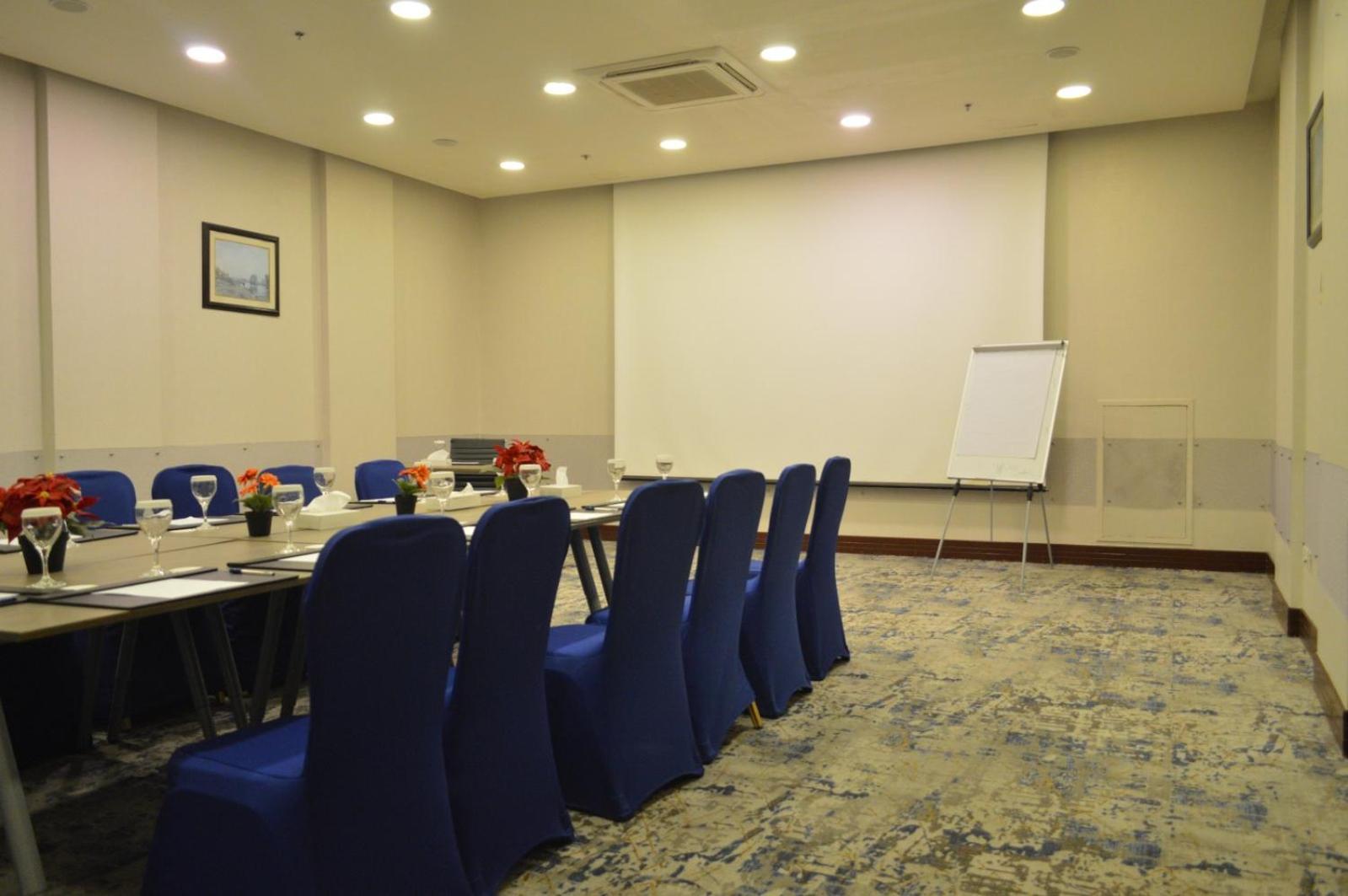 Golden Tulip Hail Luaran gambar