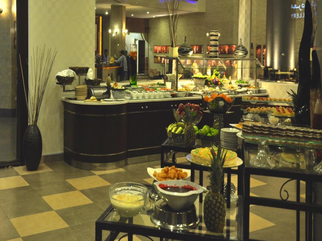 Golden Tulip Hail Luaran gambar