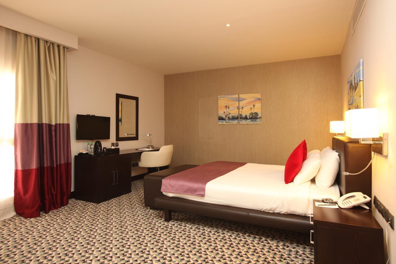 Golden Tulip Hail Luaran gambar