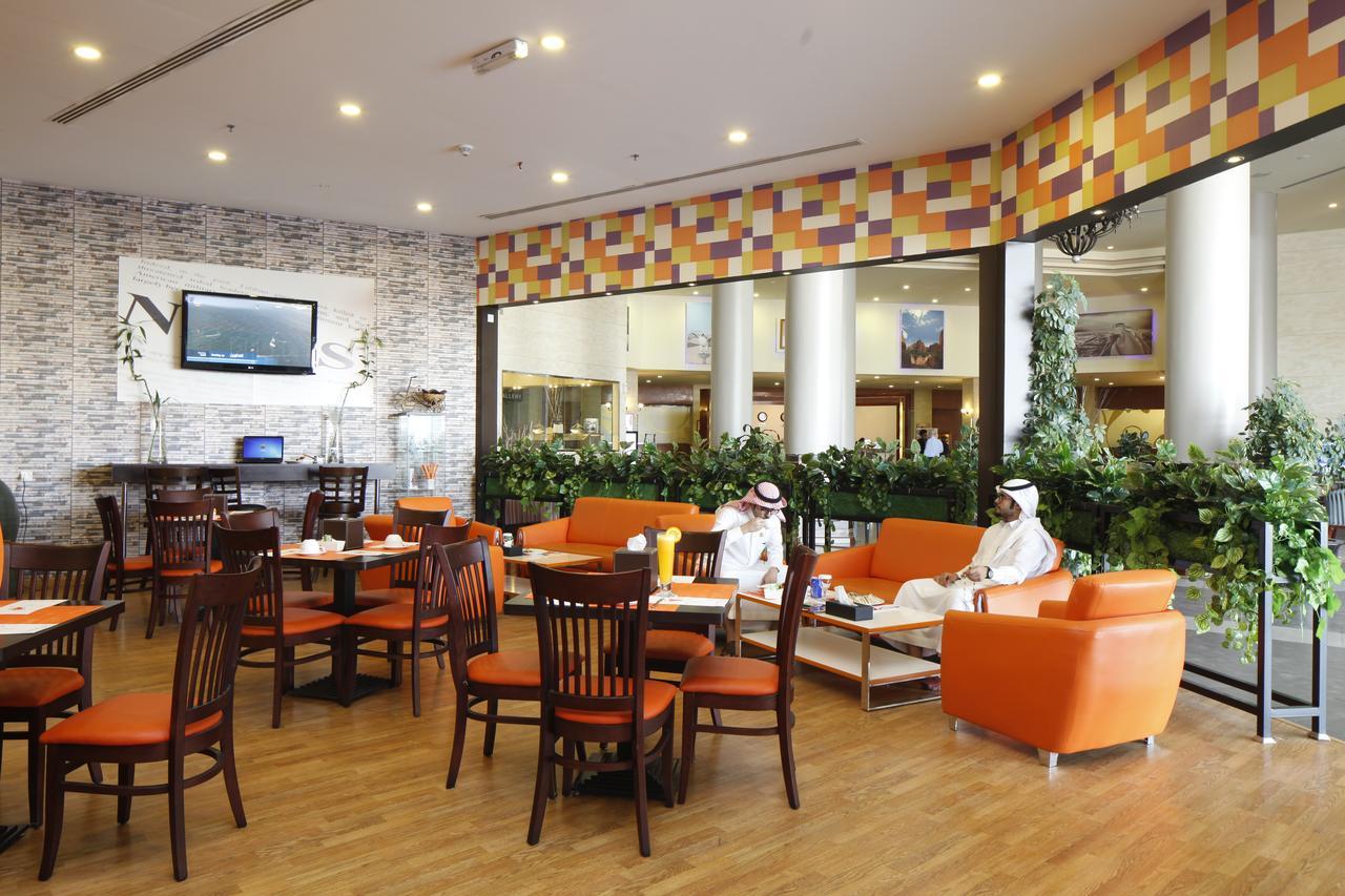 Golden Tulip Hail Luaran gambar