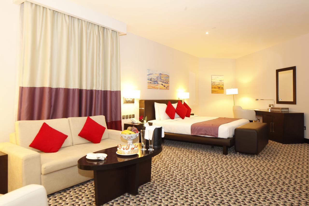 Golden Tulip Hail Luaran gambar